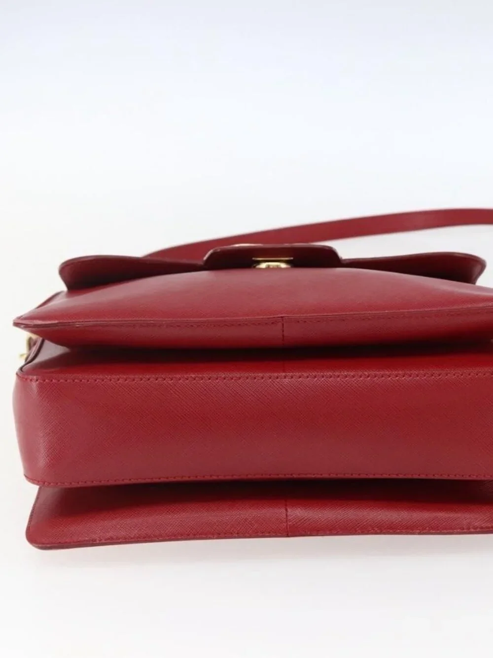Salvatore Ferragamo Gancini Hand Bag Leather 2way Red Gold Auth 171837